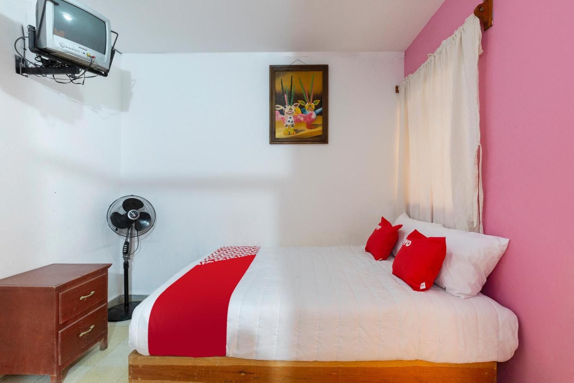 Oyo Hotel Emperador, Oaxaca Exterior foto
