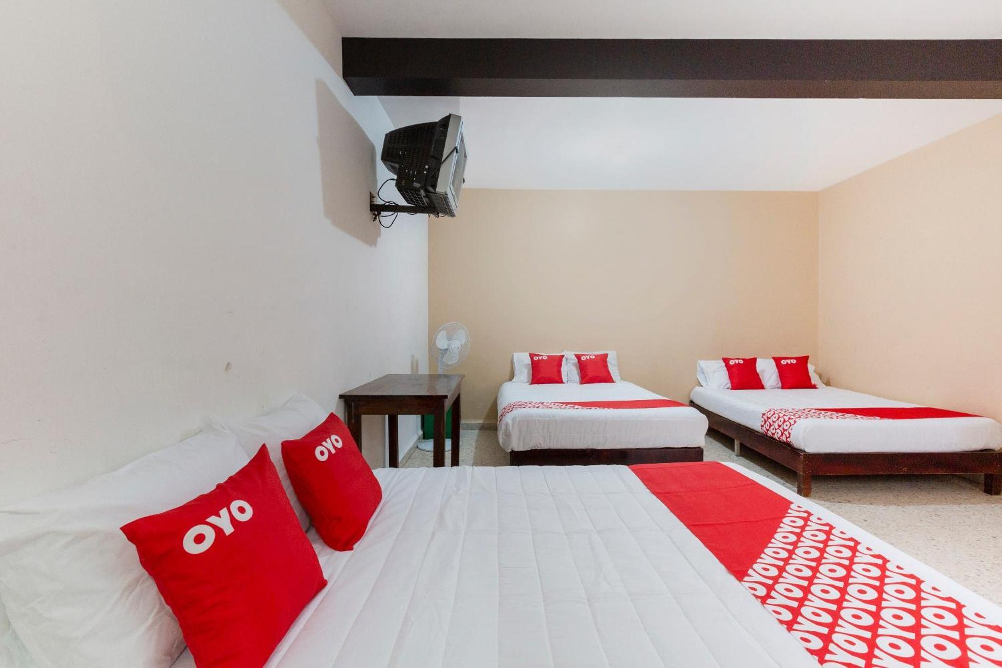 Oyo Hotel Emperador, Oaxaca Exterior foto